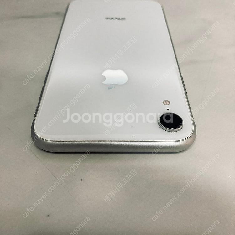 아이폰XR 화이트 64G 깔끔한공기기 15만원 판매합니...--3