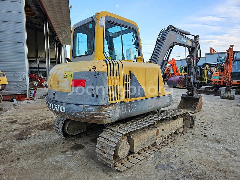 볼보 EC55B 2005년식 집게 회전라인 신형엔진교체 가동만천 02 중고굴삭기--2