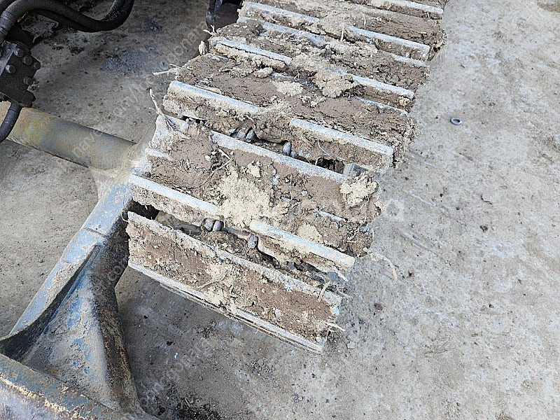 볼보 EC55B 2005년식 집게 회전라인 신형엔진교체 가동만천 02 중고굴삭기--6