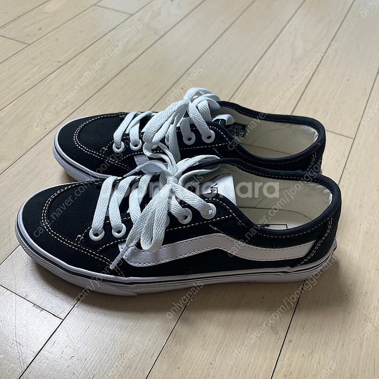 반스 운동화 235사이즈--1