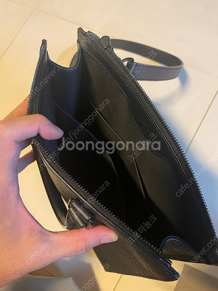 루이비통 토리옹 삭플라pm 팝니다--6