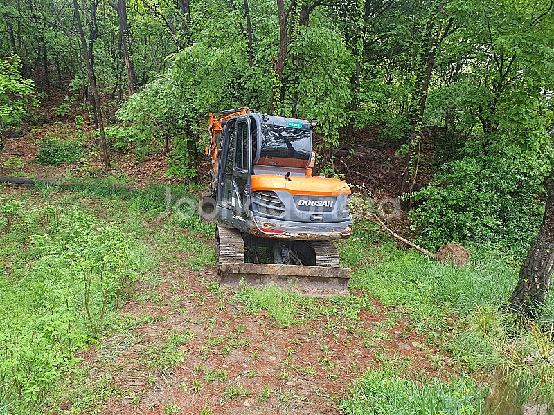 두산 디벨론 02. 55mt. 5k 6500시간 굴삭기...--2