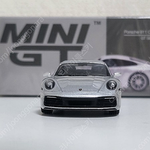 (가격인하)1:64 다이케스트 미니지티 포르쉐 911 발키리 초록 BBR MC20 검정 CM MODELS 맥라렌 756LT