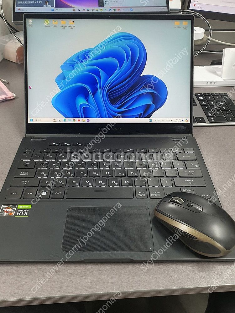 ROG Flow x13 (2022버전)- R9 6900HS/ RIX3050Ti 판매합니다--0
