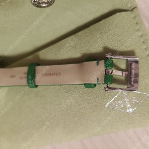 반클리프앤아펠 강남신세계 시계 줄