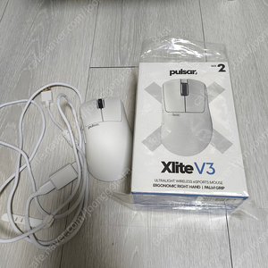 Xlite V3 미디움 무선 게이밍 마우스