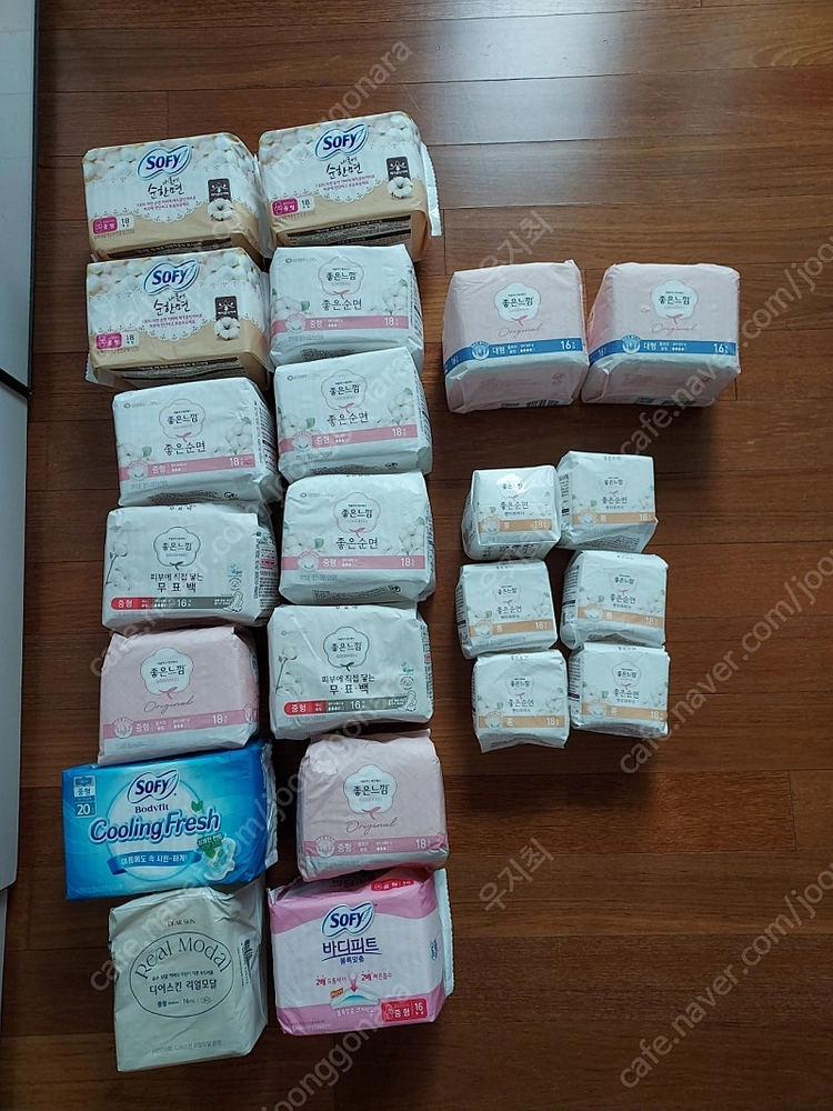 여성용품 22묶음 중형,대형,팬티라이너 전부5만원 이미지