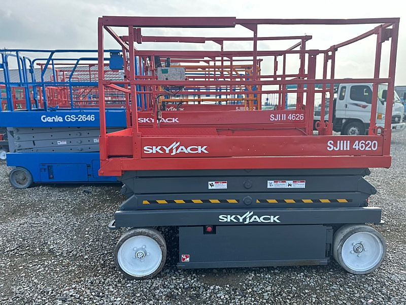 고소작업대 SJ4620 작업8m/발판6m 불만족시 반품가능 (배터리신품)--2