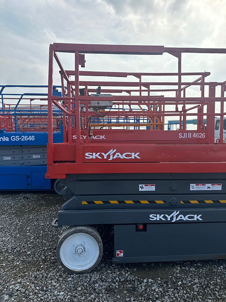 고소작업대 SJ4620 작업8m/발판6m 불만족시 반품가능 (배터리신품)--3