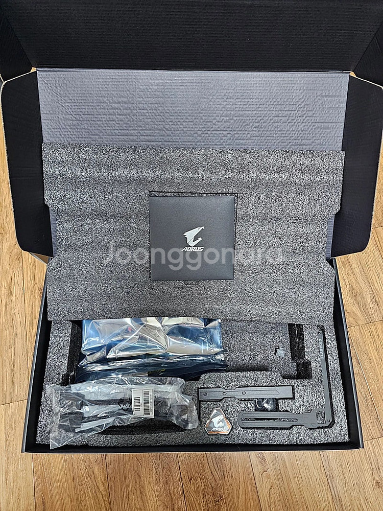 기가바이트 RTX 4070 SUPER AORUS MAS...--1