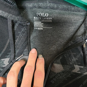 폴로 후드집업