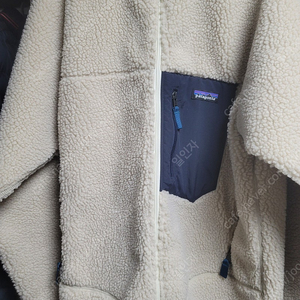 파타고니아 레트로X 내추럴 L 275,000팝니다