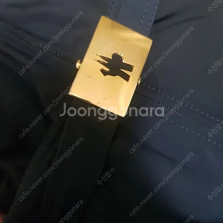(정품) 몽클레어 여성 패딩팝니다--3