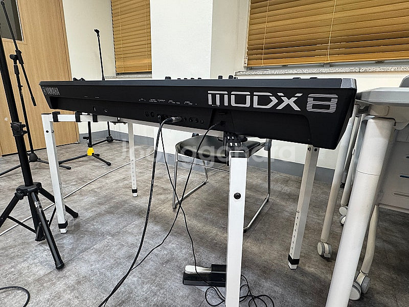 MODX8 건반 판매합니다.--2