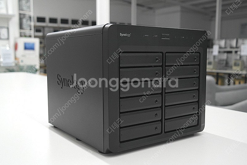 168테라 Synology DISKSTATION DX1...--1