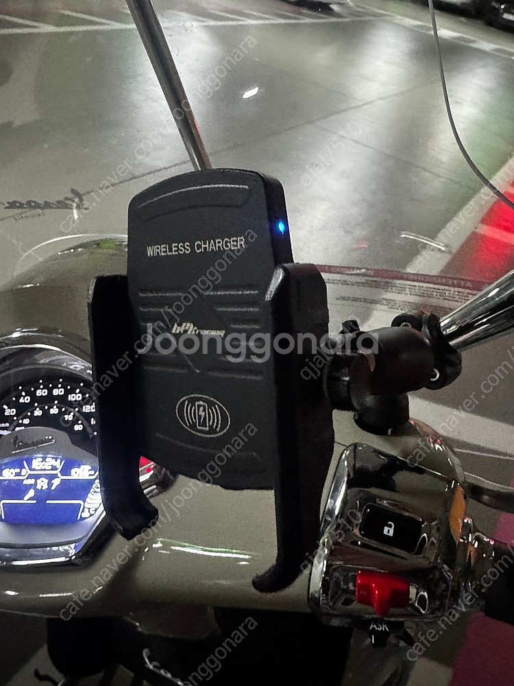 베스파 gts300 클래식 25년식--4