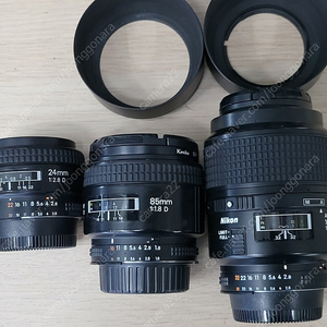 니콘 105mm f2.8d / 니콘 85mm f1.8d /니콘 24mm f2.8d a급 싸게팝니다
