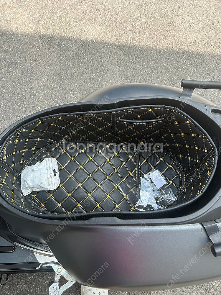 베스파 300ccGTS 슈퍼스포츠 그레이무광 17년식--9