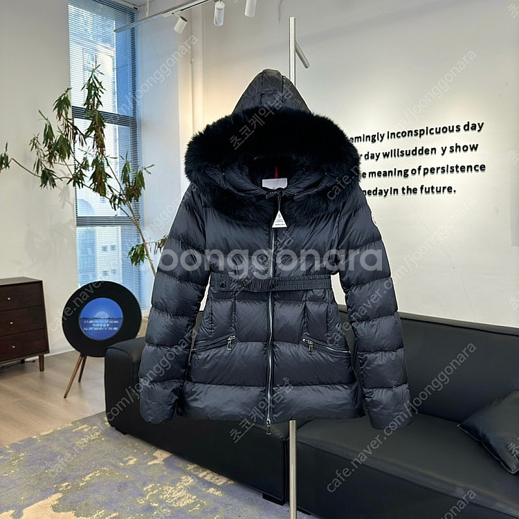 몽클레어 보에드 패딩 여자패딩 롱패딩--3