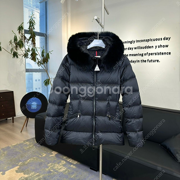 몽클레어 보에드 패딩 여자패딩 롱패딩--4