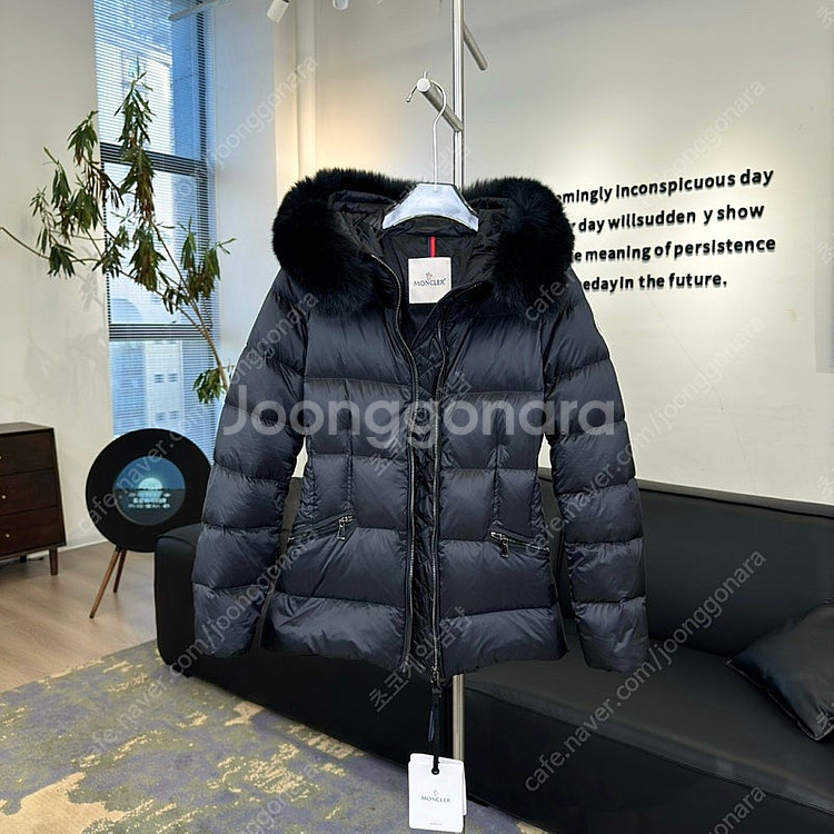 몽클레어 보에드 패딩 여자패딩 롱패딩--5