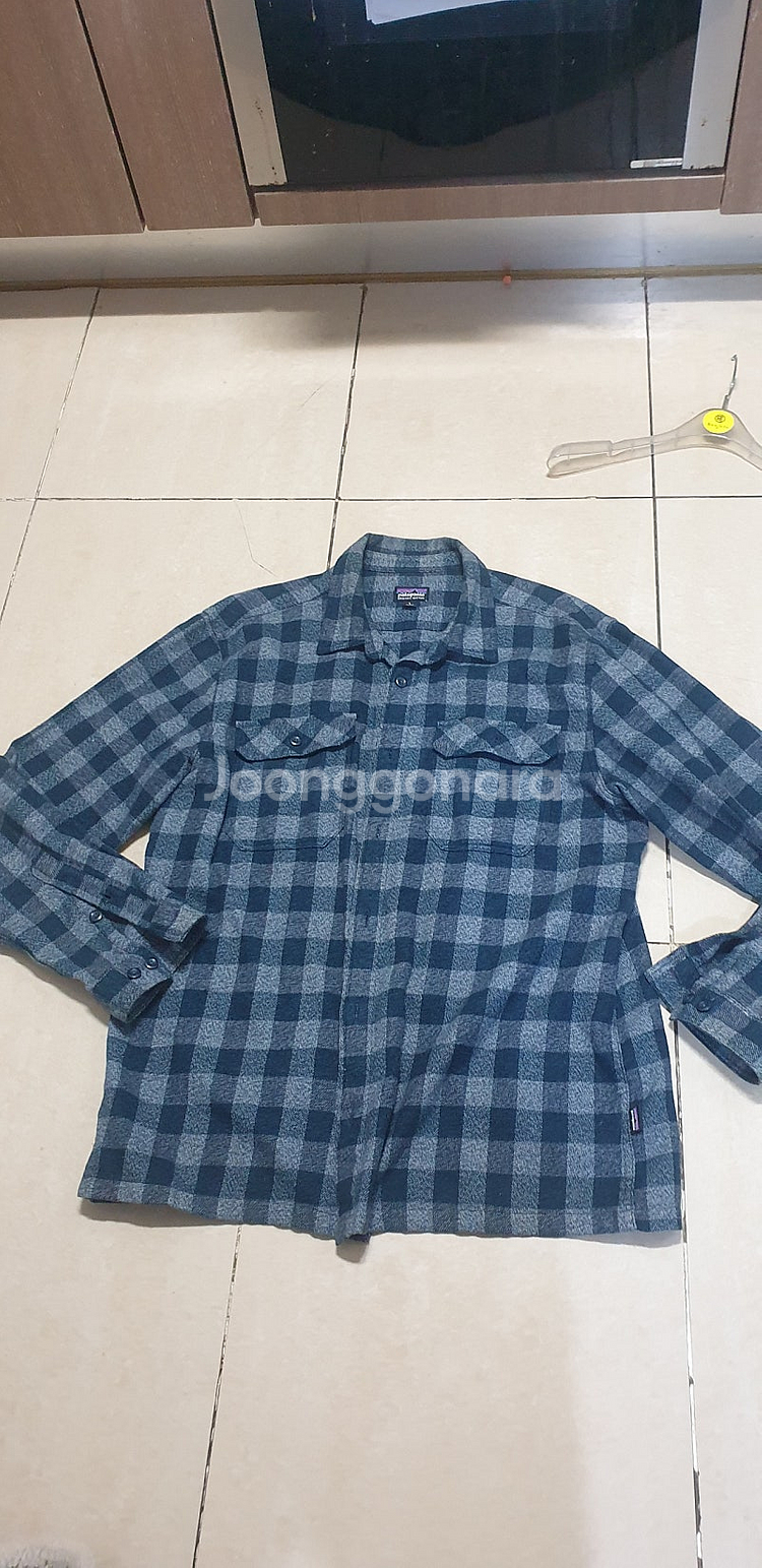 파타고니아 L 플란넬 셔츠 / 아웃도어 리서치 구스패딩 L 등--2