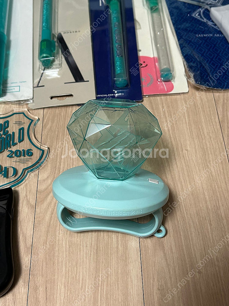 샤이니 야광봉 응원봉 판매합니다--3