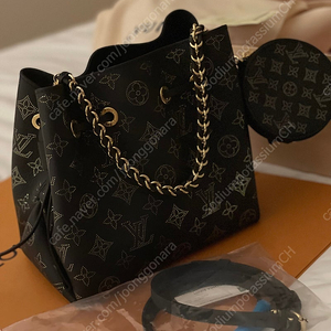 Louis Vuitton 루이비통 벨라 버킷 백 / 신상 / 새제품 / 매장가 560만원