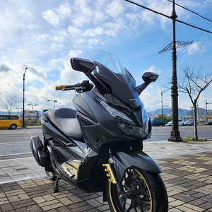 경북 경주 포르자 350 22년식 18800키로