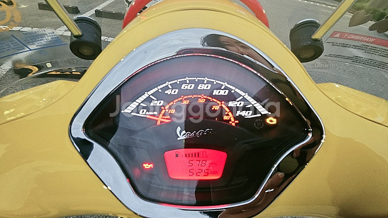 베스파gts300--4