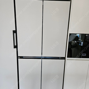 삼성 비스포크 키친핏 4도어 코타화이트 냉장고 팝니다.