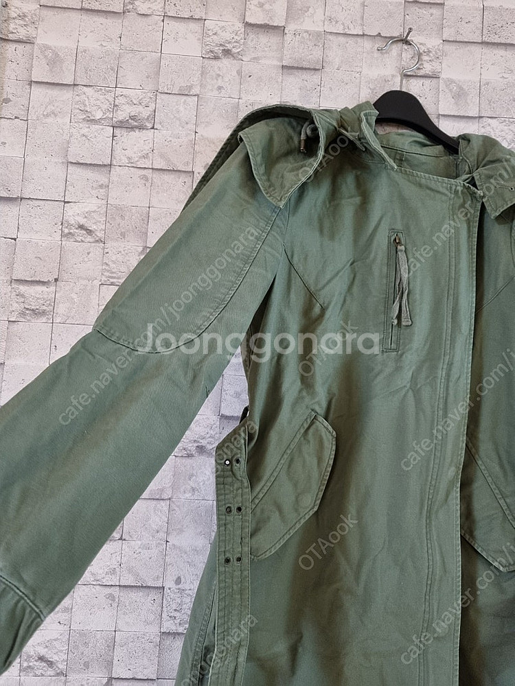 르샵 유니크한 후드 카키 면야상 점퍼--3