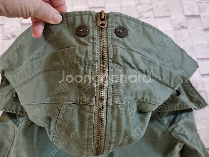 르샵 유니크한 후드 카키 면야상 점퍼--7