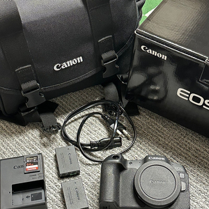 캐논 EOS R8