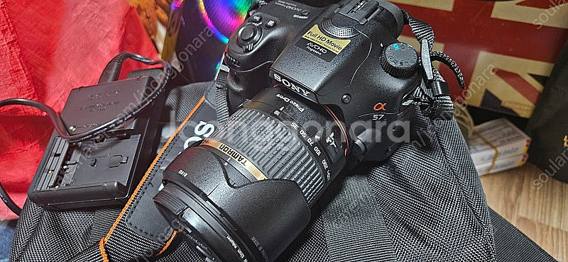 소니 알파 57 + 탐론 18-270mm 렌즈 + 가방...--0