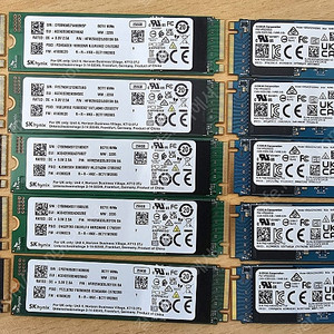 미사용 새제품 1.M.2 SSD 256GB NVMe 2.마이크론 Crucial MX500(2.5인치) 500GB 팝니다