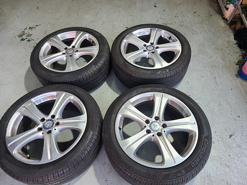 $ 중고 벤츠 E300 W213 18인치 휠타이어 24...--0