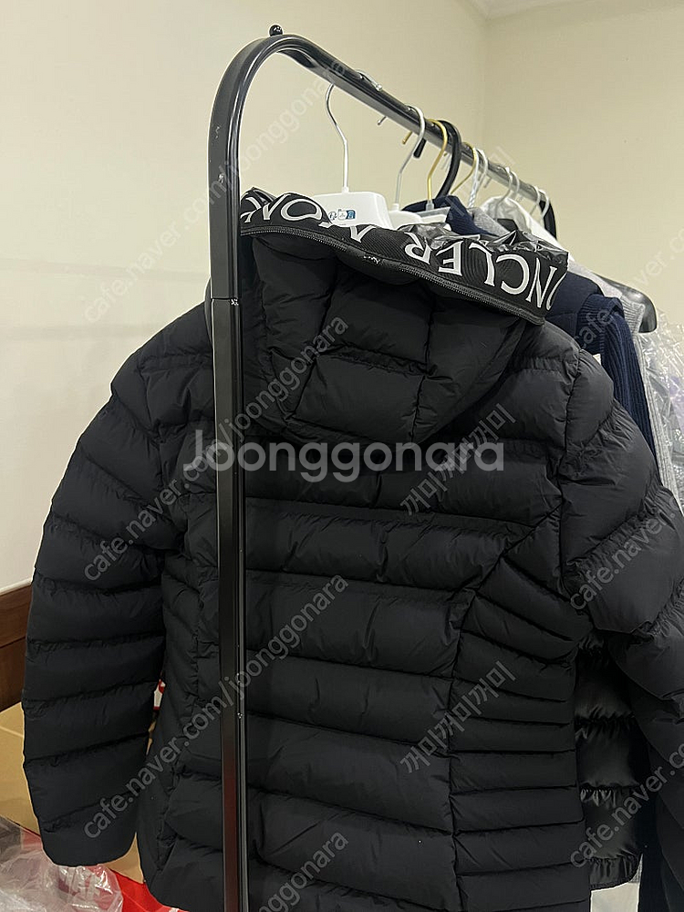 [2] 몽클레어 알레테 여성 후드 로고 구스 패딩 블랙--6