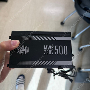 쿨러마스터 mwe500 white 230 v2 팝니다