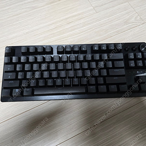 헌츠맨v3 tkl EN 정발 팝니다.