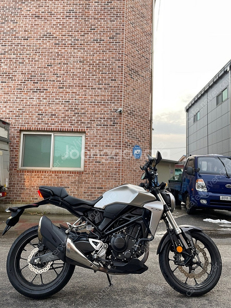 [점검완료]혼다 CBR300R 18년식 소모품올교환 깔끔한바이크 저렴하게 판매합니다!--4