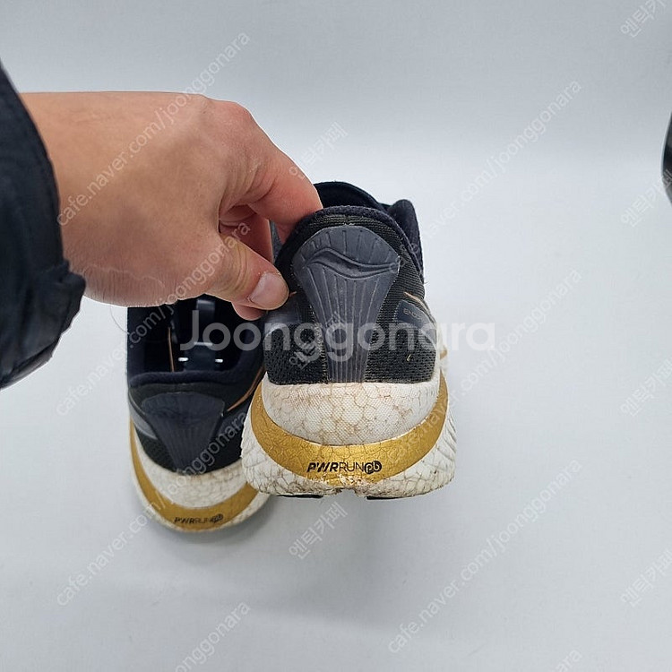써코니 엔돌핀 스피드3 블랙/골드스트럭 남성 280mm--7