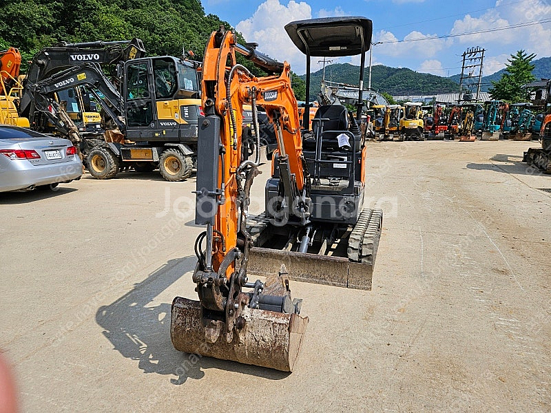 중고미니굴삭기 두산 DX17 코끼리집게 2019년식 중...--2