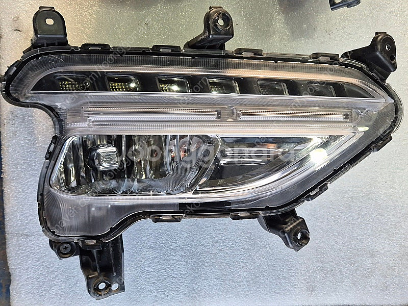 산타페프라임 안개등,그릴 판매합니다.--3