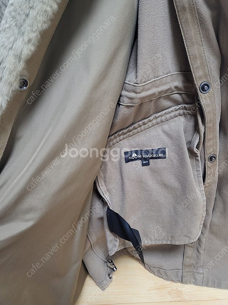 무스너클 정품 야상코트--2