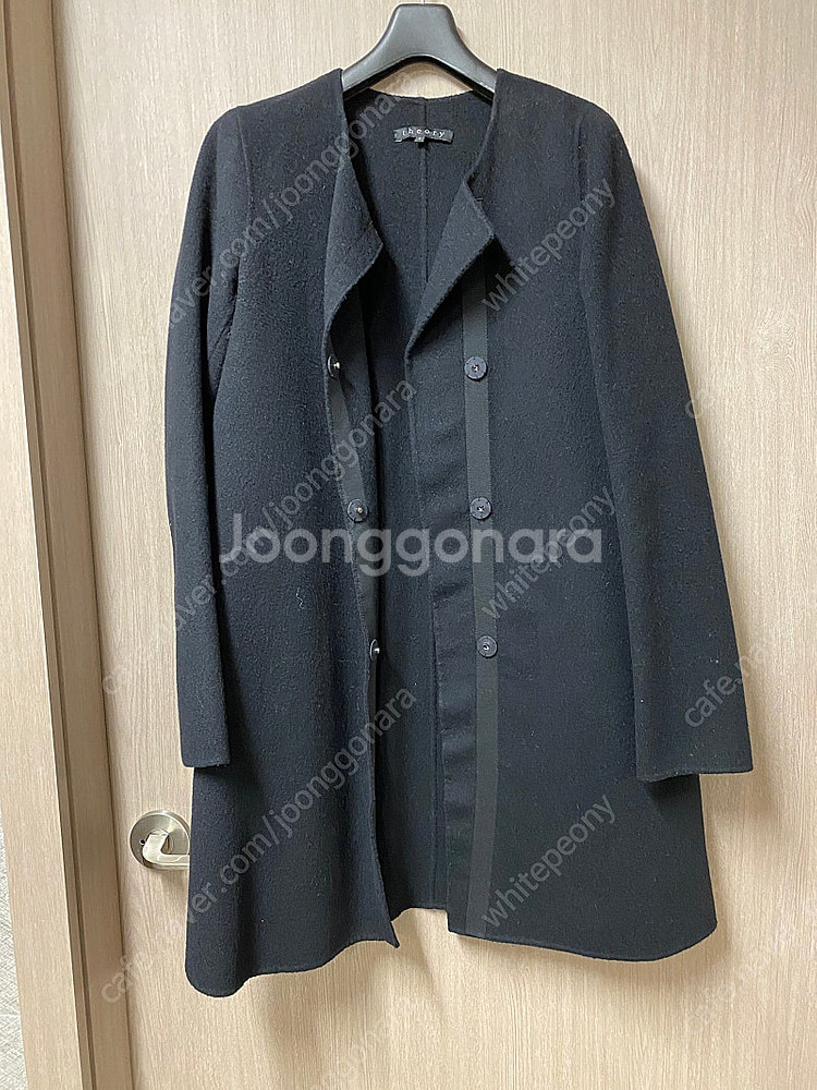 띠어리 블랙 코트--1