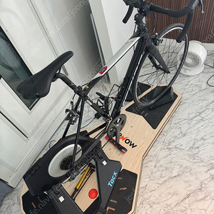 스마트로라 Tacx Neo 2T + 스컬트로100 + Elite sterzo Smart + Ride Now 보드