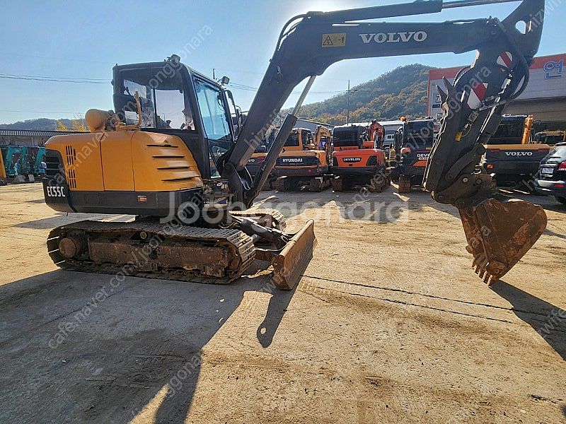 중고굴삭기 볼보 EC55C 2013년식 딱딱구리집게 장착 경북 고령소재--1