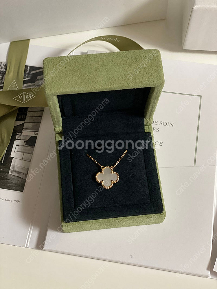 새상품 반클리프앤아펠 빈티지 알함브라 목걸이 마더오브펄--4