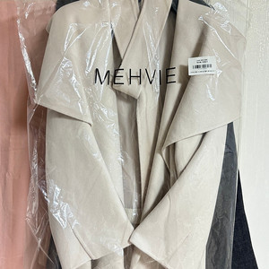 MEHVIE 메비 씨티 하프 코트 (스팀밀크)